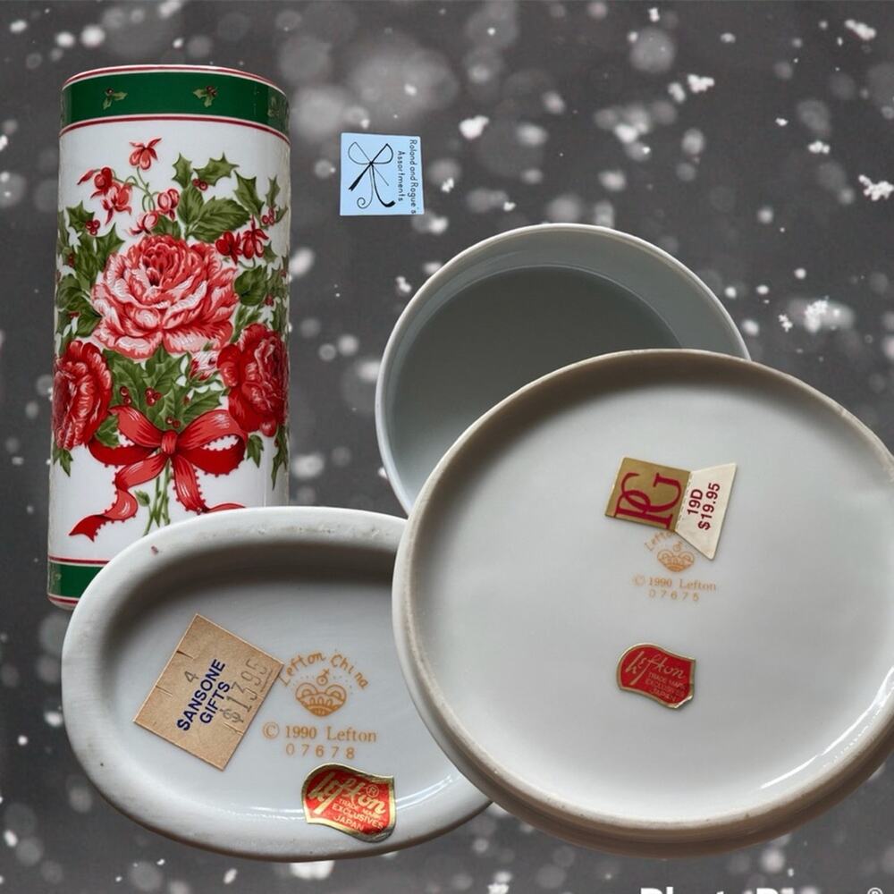Lefton Christmas Holly Berry Flower Porcelain Vase and Dish 2-pc Set Bundle